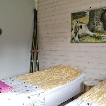 Taloyllaes, Huonemajoitus Akaslompolo Exterior foto