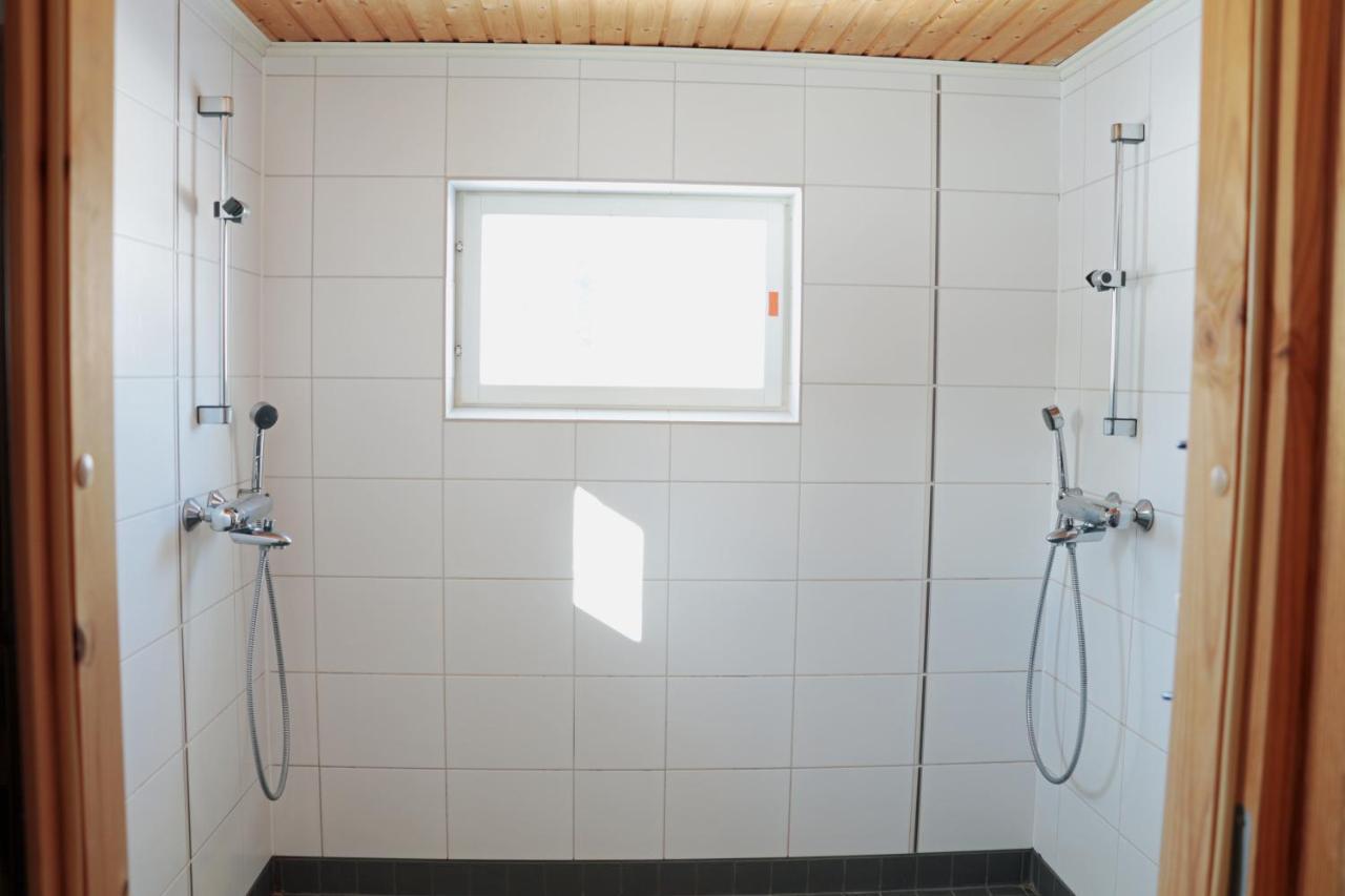 Taloyllaes, Huonemajoitus Akaslompolo Exterior foto